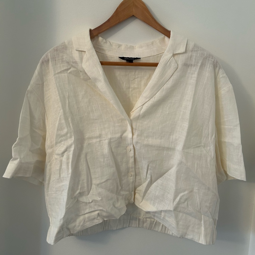 RW&Co Linen-Blend Cropped Collared Blouse
